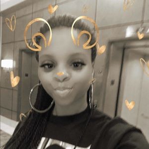 Meet your Posher, Samone